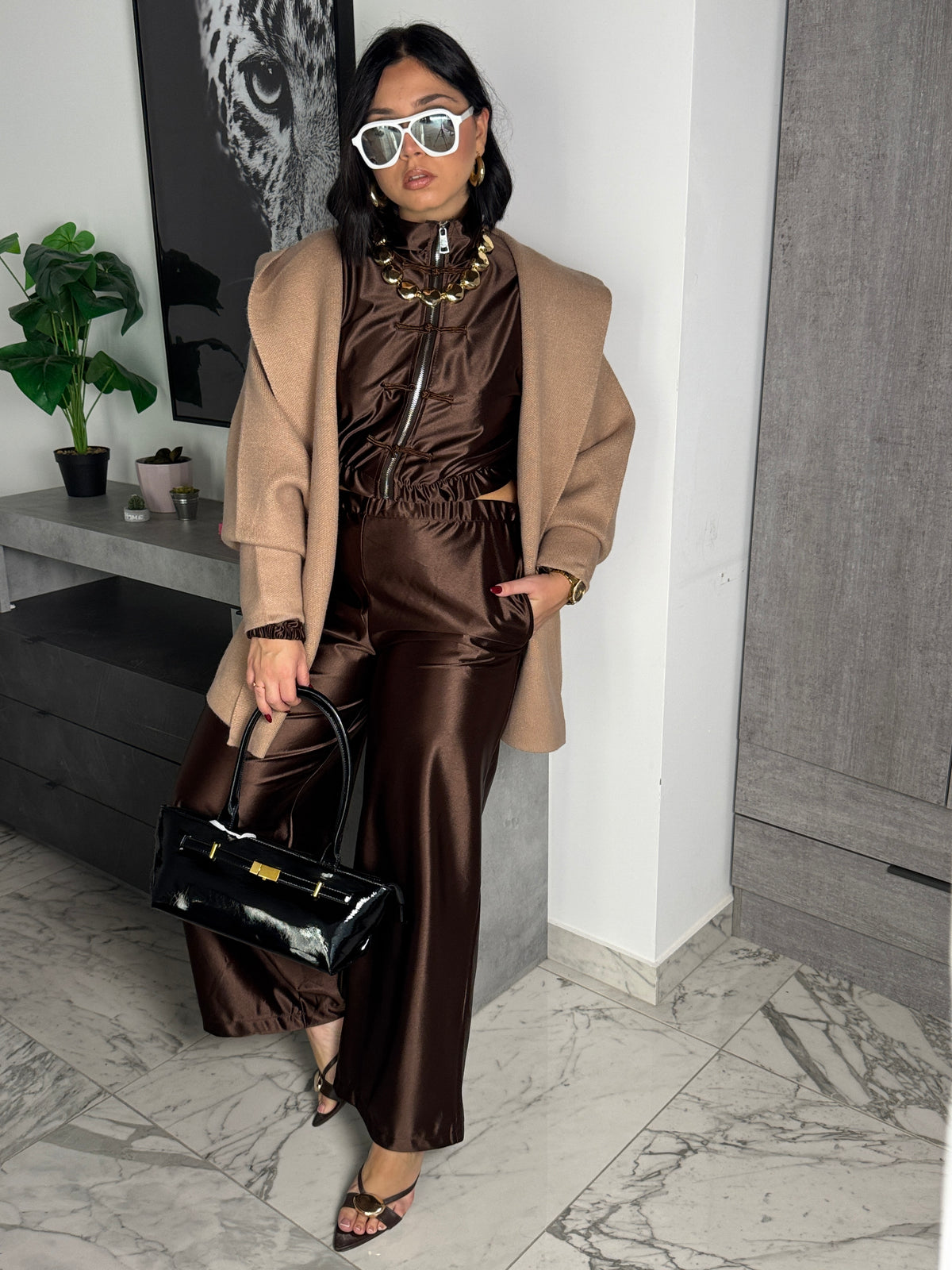 Completo Satin Glow