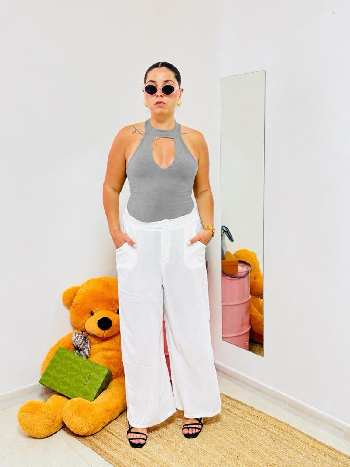 Body Halter Cut-Out