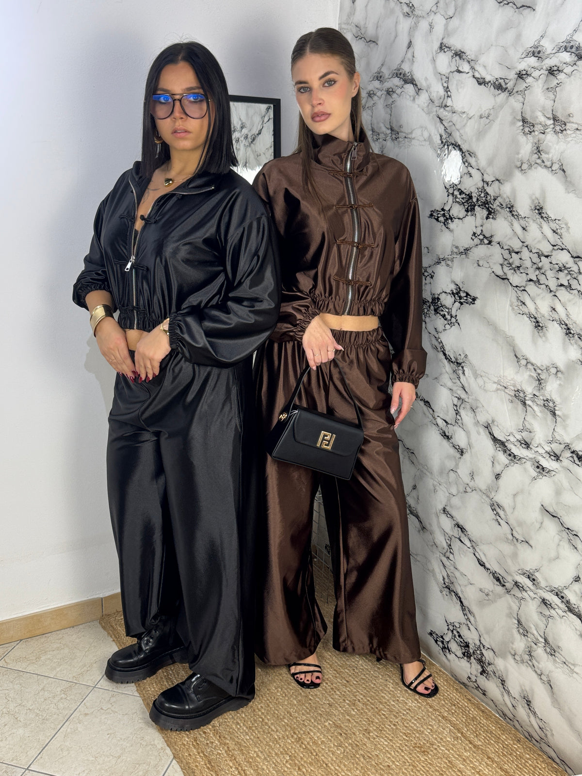 Completo Satin Glow