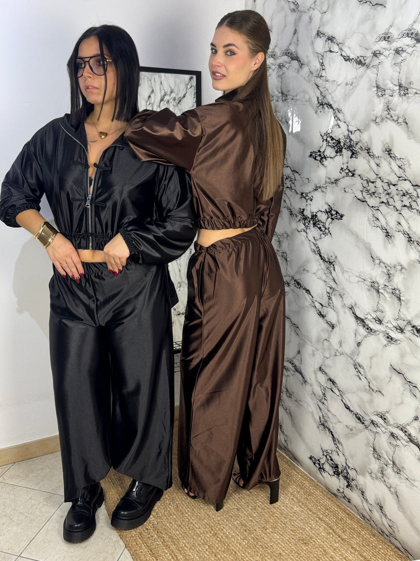 Completo Satin Glow