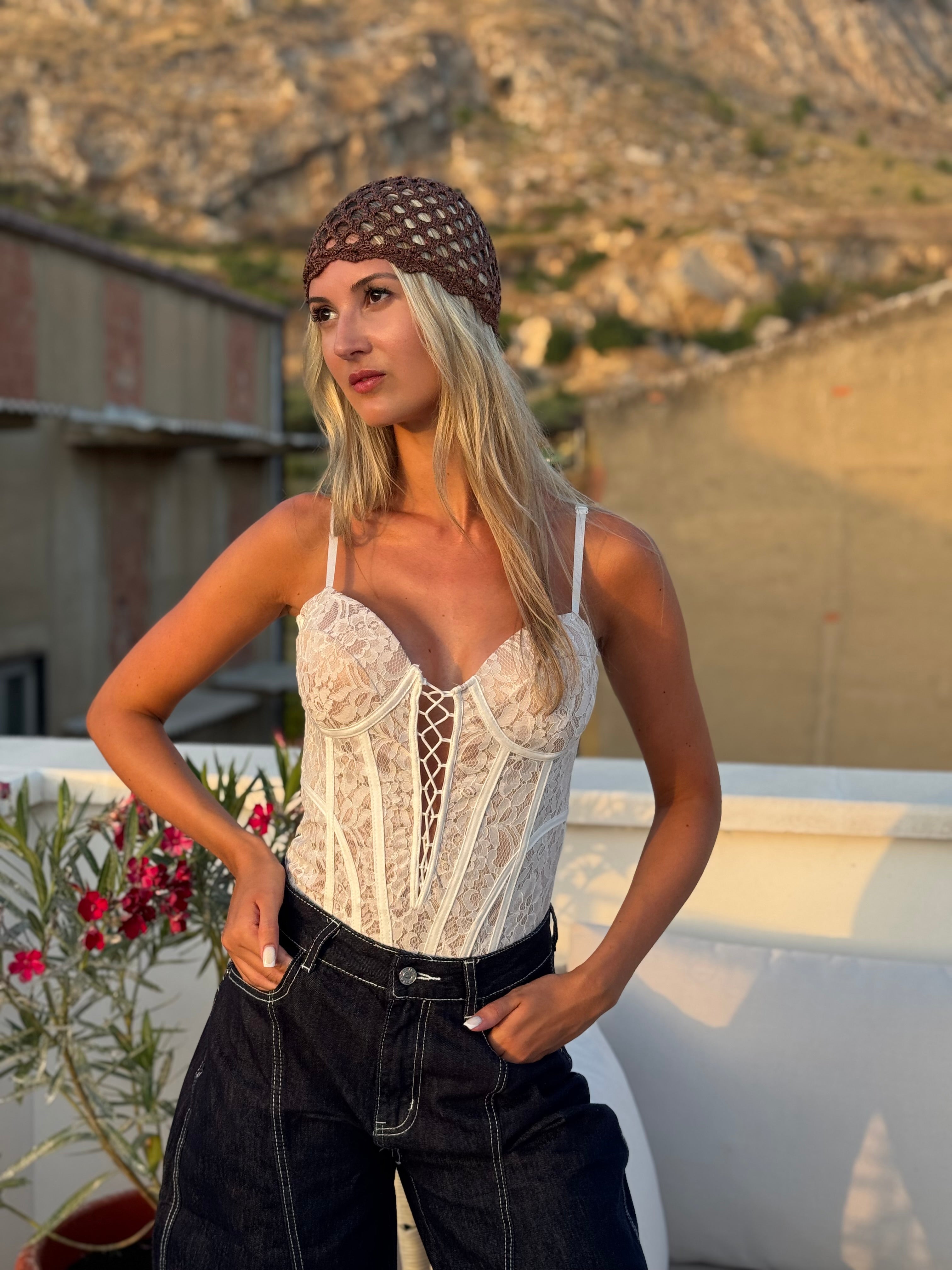 BODY LACE SCULPT