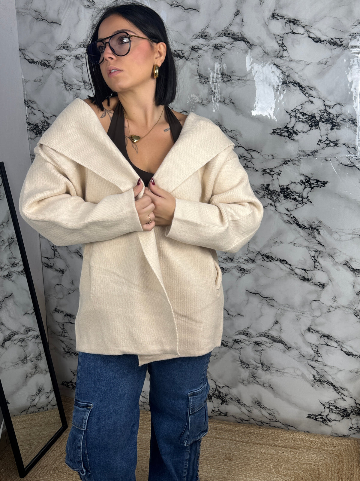 CARDIGAN CON CAPPUCCIO — “Soft Camel”