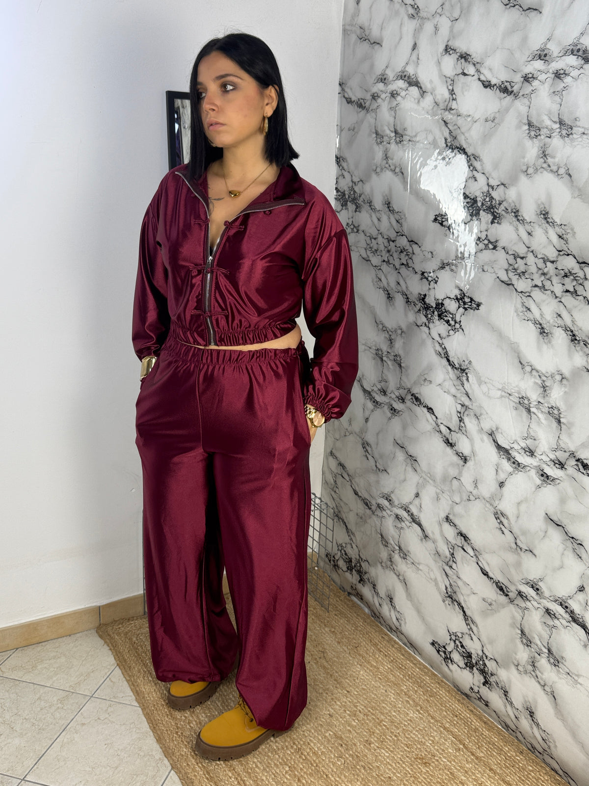 Completo Satin Glow