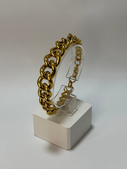 Bracciale “Golden Link” – Eleganza a Catena