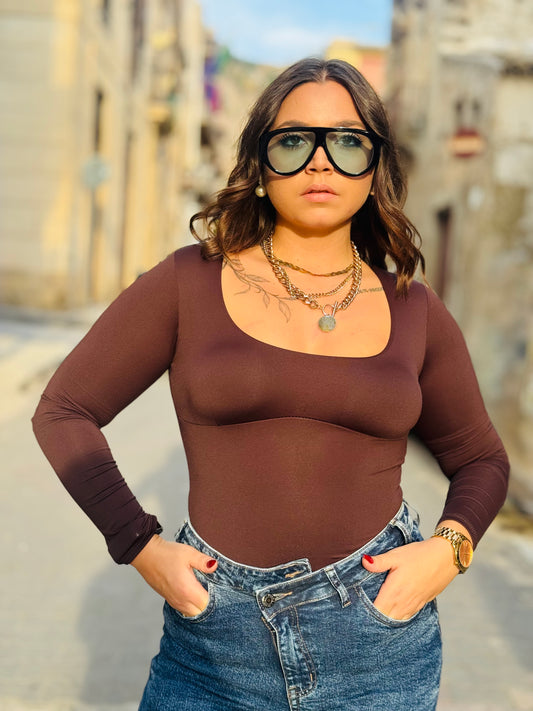 Body a maniche lunghe scollo quadrato