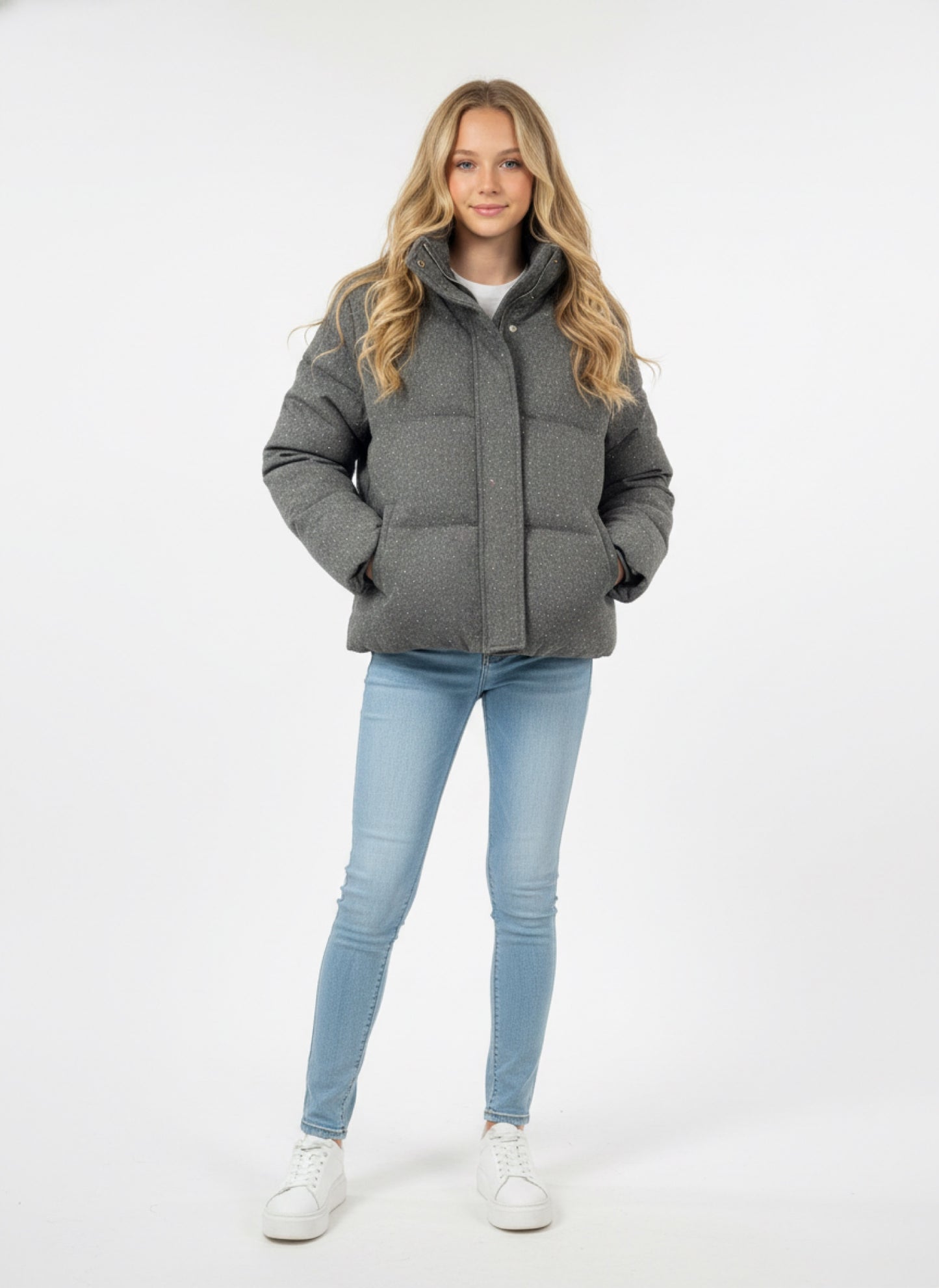 Piumino Donna Corto Grigio | Giubbotto Invernale Caldo e Versatile