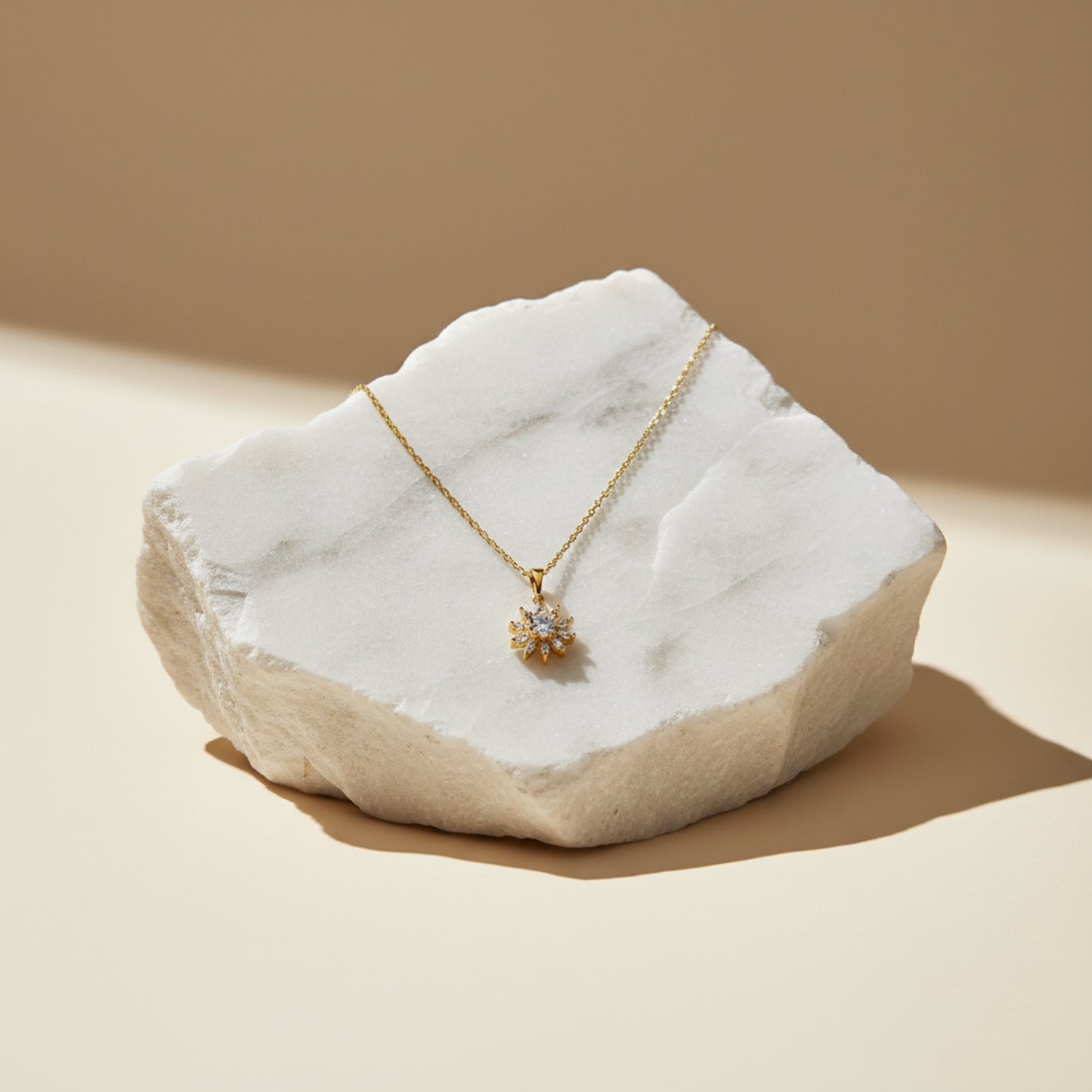 Collana Fiore con Strass – Acciaio Inox