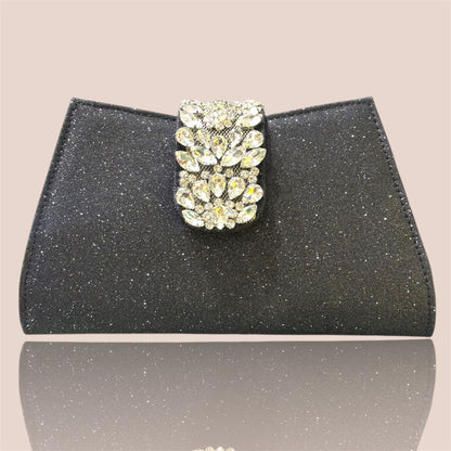 Clutch Glam con Cristalli – Eleganza Brillante